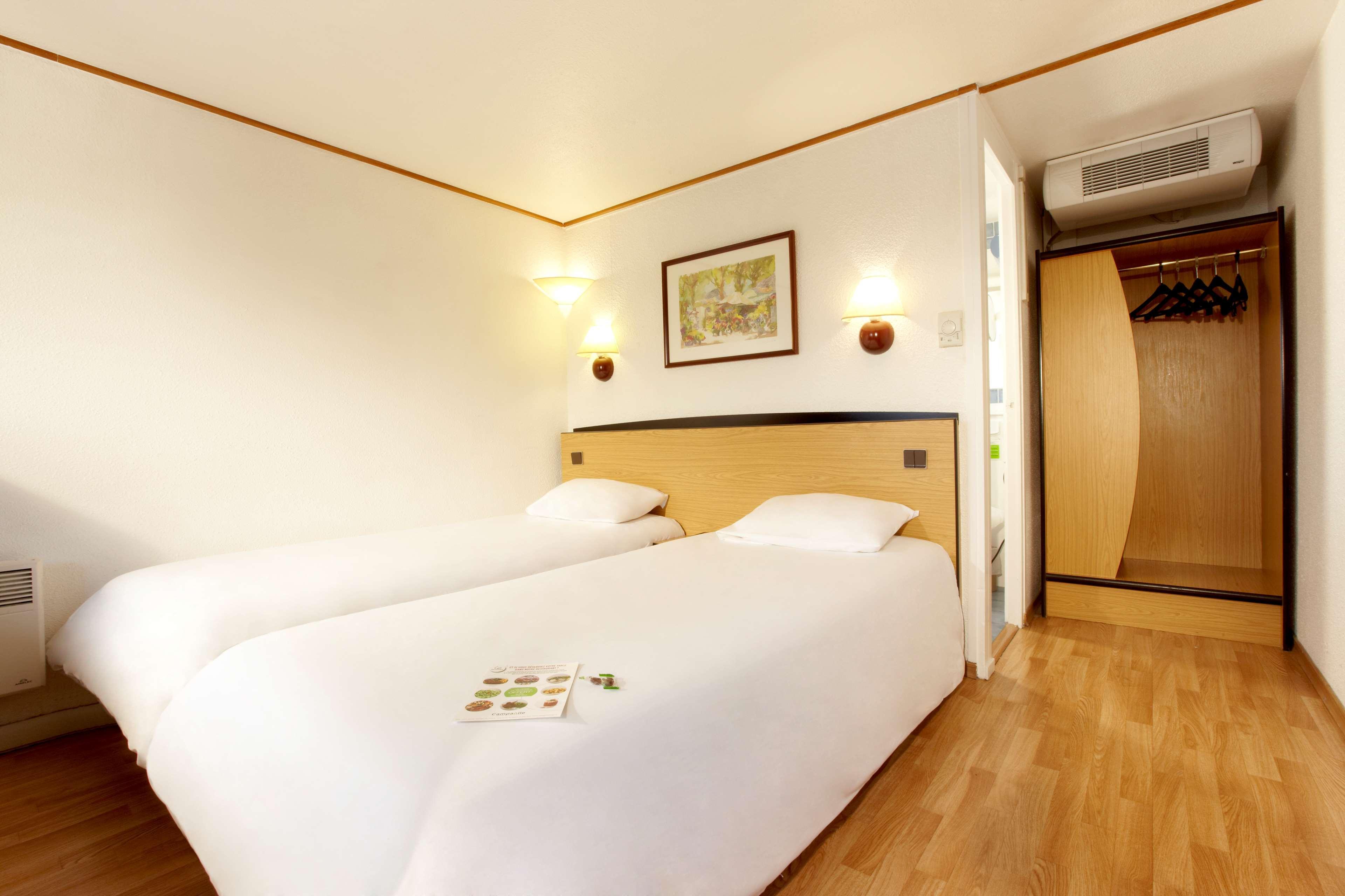 Campanile Rouen Nord - Barentin Hotel Eksteriør billede